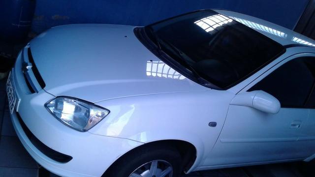 Vendo Chevrolet Classic LS E 1.6 Flex 2013/2014 - Foto 2