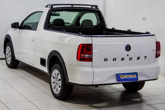 VOLKSWAGEN Saveiro Robust 1.6 Total Flex 8V 2017 - Foto 17