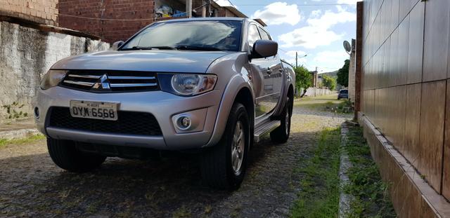 L200 Triton HLS 2.4 2015 EXTRA