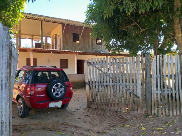 Casa grande parece chácara ,aceito proposta avista