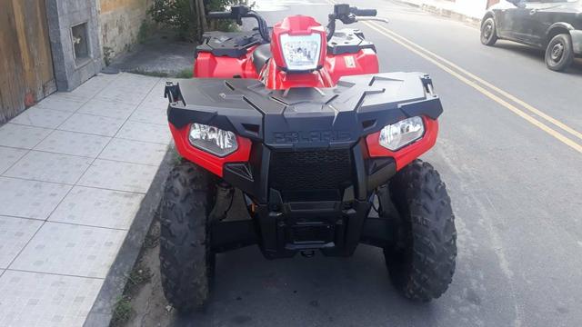 Quadriciclo Polaris 4x4 automático 2015