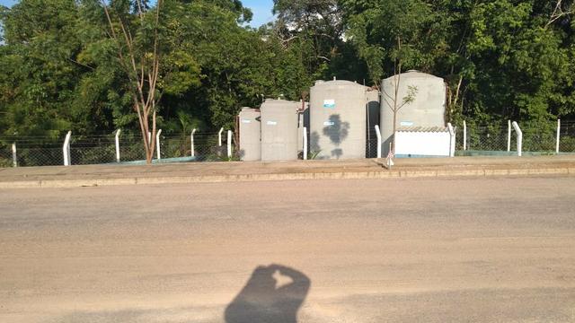 Vendo 2 casas e um terreno preço de ocasião - Foto 3
