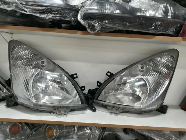 Farol Nissan Livina 2010/2014 Original