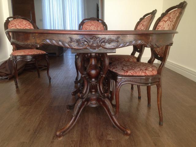 Conjunto de Mesa com 8 Cadeiras no Estilho Luis XV ? Seminovo ? Oportunidade Única - Foto 5