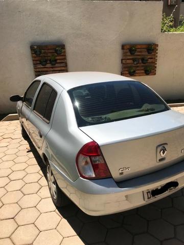Clio Sed. Authentique Hi-Flex 1.0 16V 4p - Foto 3