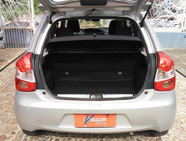 Toyota Etios 2017 1.3 X Hatch Flex - Foto 9