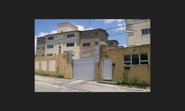 Apartamento em Emaus - Condominio Coral Gables