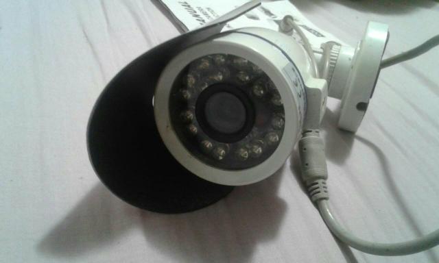 Câmera com infra trx tx-800-25 com 800 linhas e 24 Leds usada funcionando