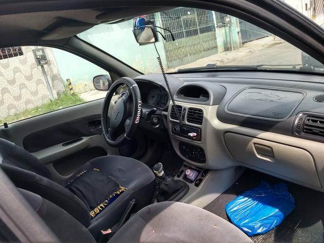 Renault sedã 2005 quitado 12xno cartão - Foto 6