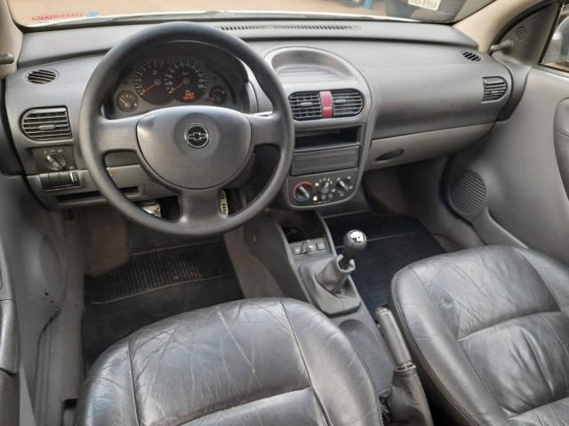 CORSA 2002/2003 1.0 MPFI JOY SEDAN 8V GASOLINA 4P MANUAL - Foto 5