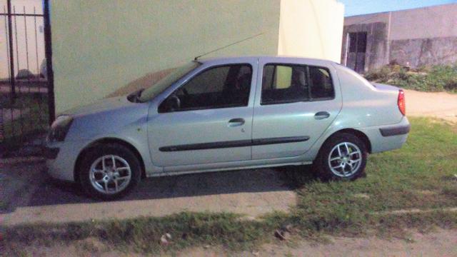 Renault Clio Sedan bem conservado (negociável) - Foto 7