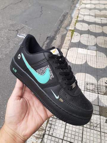 tenis da nike preto com azul