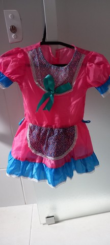 Vestido caipira de festa junina infantil