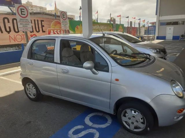 Cherry qq Com baixa quilometragem 2015