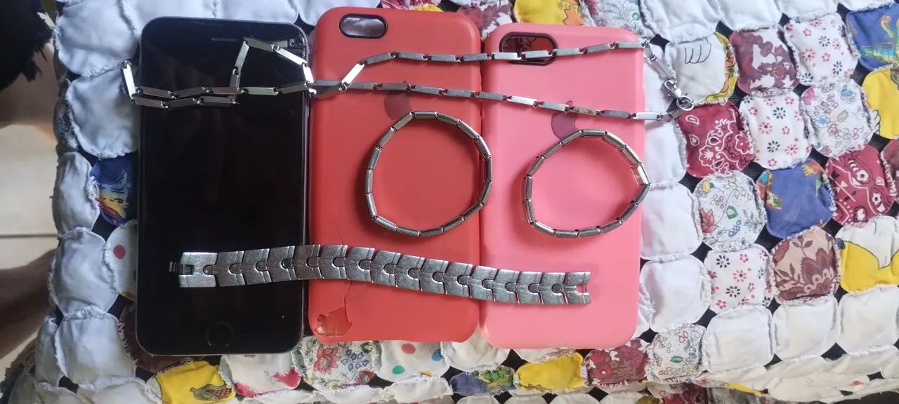 iPhone, play 2, brinquedos, correntes, caixinhas de som - Foto 5