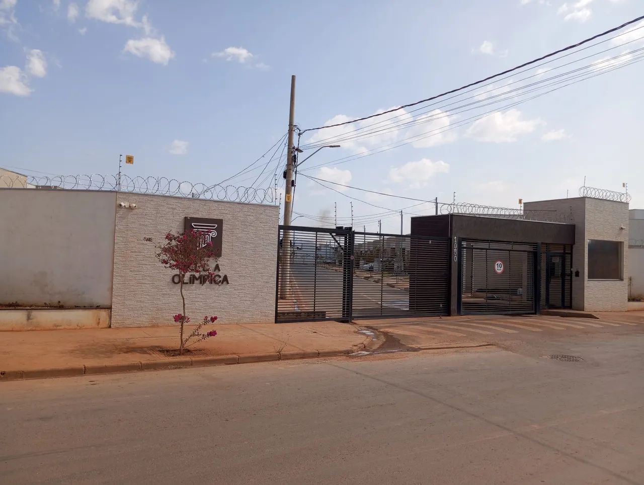 Casa de 3 quartos em condomínio 