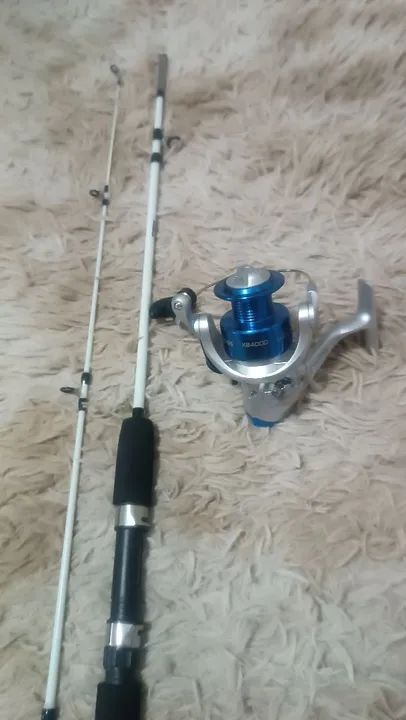 Vara de pesca e molinete novo  - Foto 2