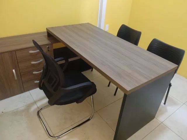 Mesa com armário credenza