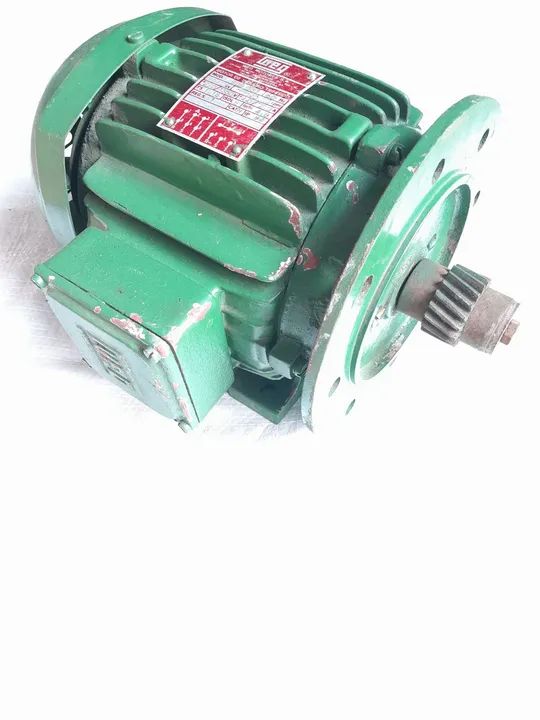 Motor WEG trifásico 1 CV 1140 RPM 220/380V - Foto 2