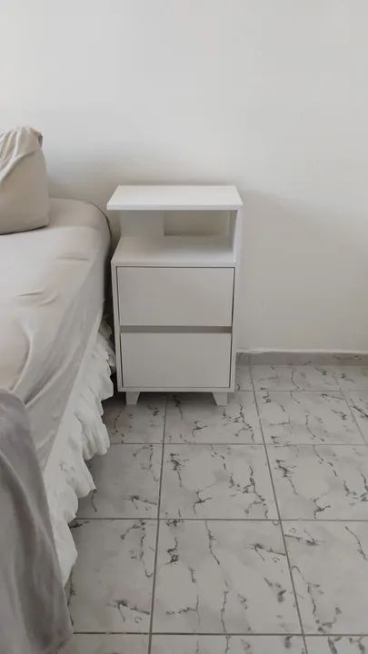 Mesa de Cabeceira Branca