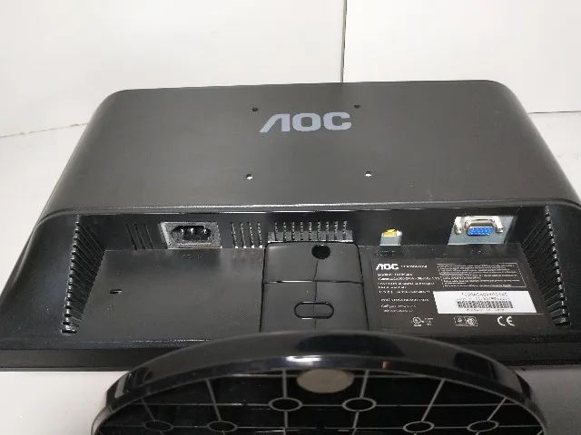 Monitor AOC 15 polegadas - Foto 6