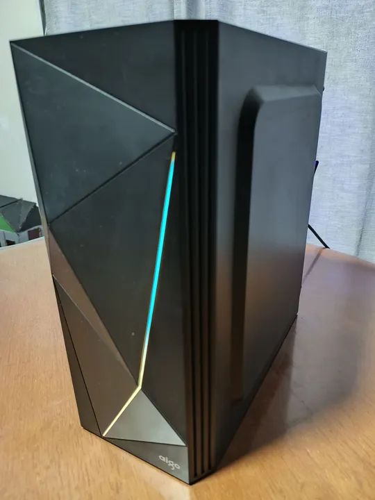 CPU Ryzen 3 - 16GB DDR4 - HD SSD 250
