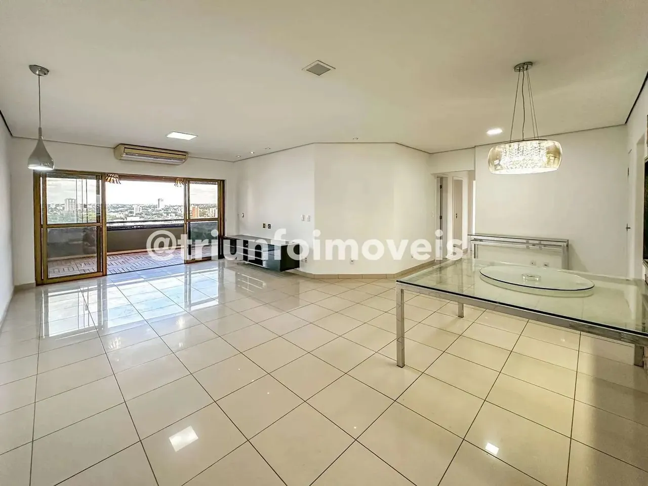 Apartamento a venda no Ilhotas com 3 Suítes TR206092 THE -HUB2KQ