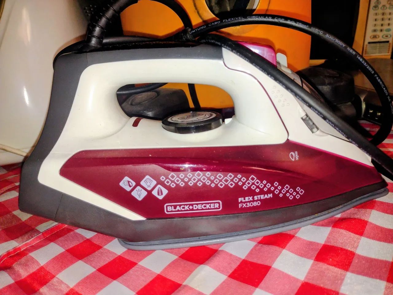 Ferro de passar Black+Decker Flex Steam FX3080 - Foto 2