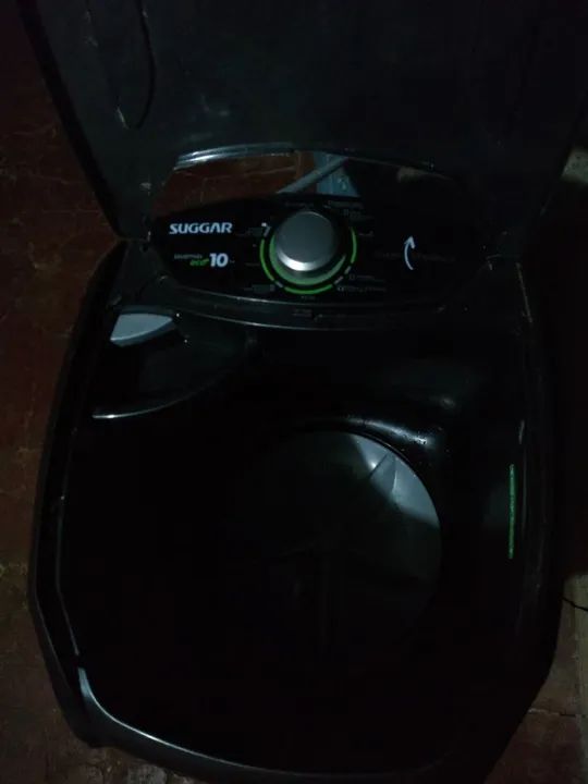 Máquina de lavar roupas semi-nova com nota fiscal. 