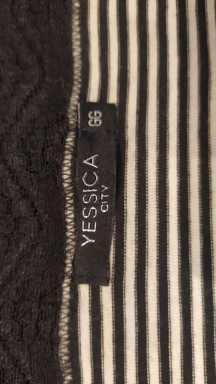Regata listrada com detalhes em renda - Foto 2