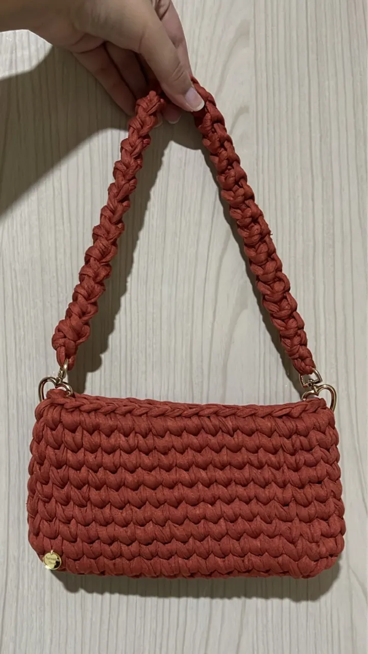 Bolsa baguete em crochê