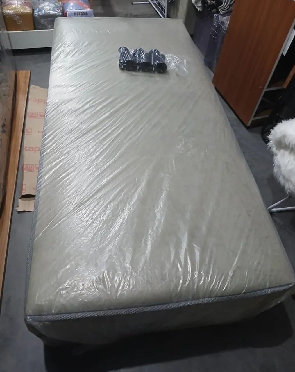 CAMA SOLTEIRO DE ESPUMA NOVA R$400 ENTREGA GRÁTIS - Foto 3