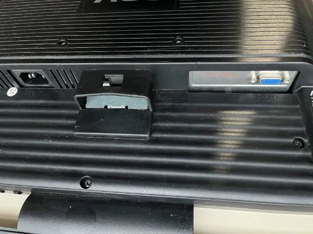 Monitor Lcd 19 Polegadas AOC 913FW Preto Entrada VGA - Foto 5