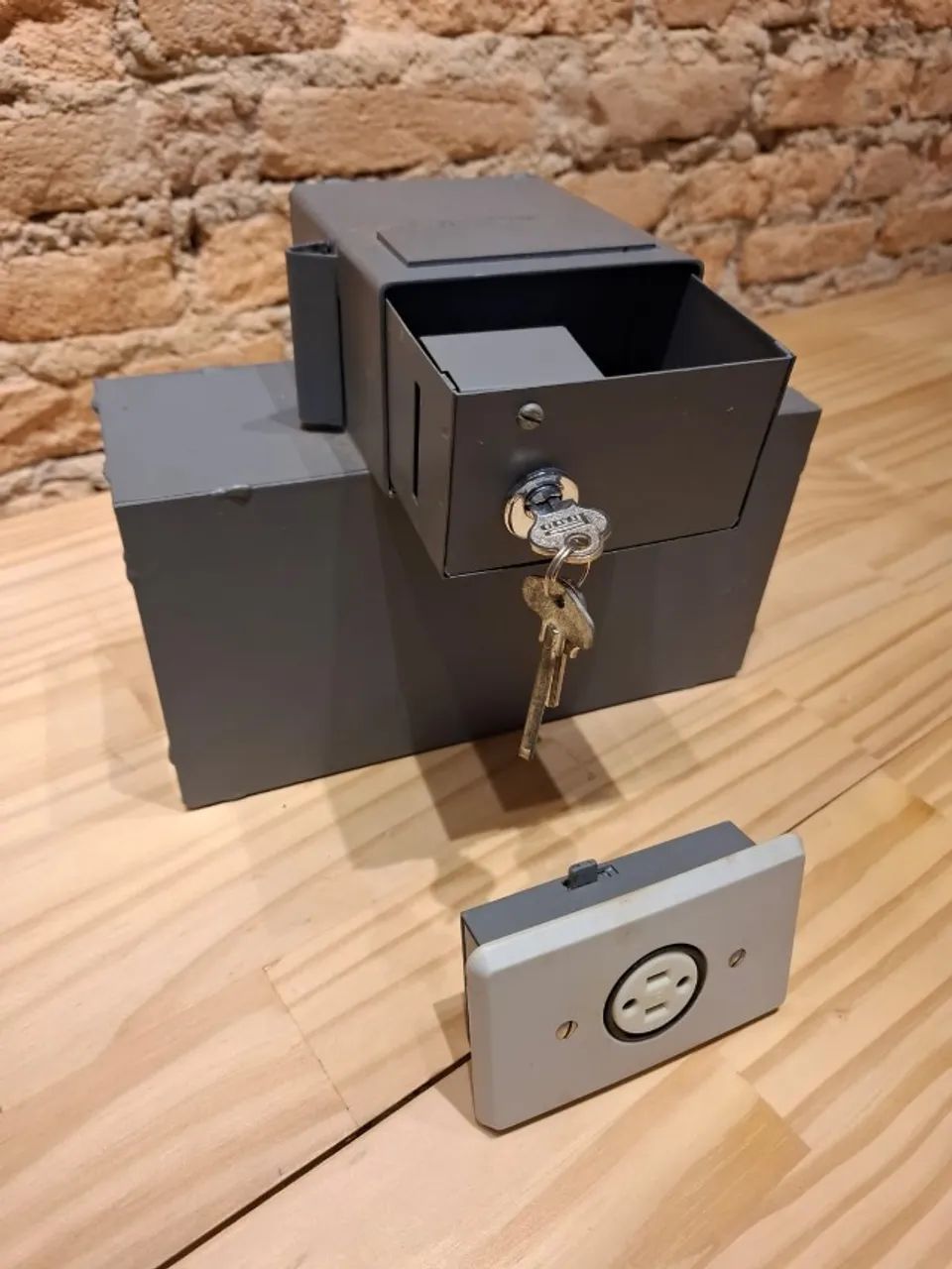 Cofre Tomada para paredes de qualquer imóvel - Foto 2