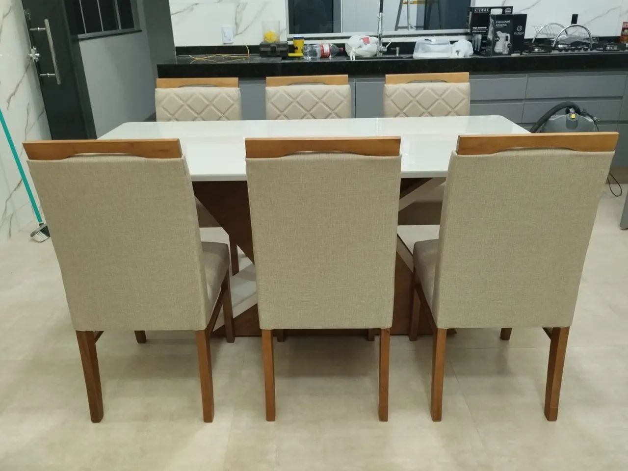 Mesa de Jantar com 6 Cadeiras - Foto 2