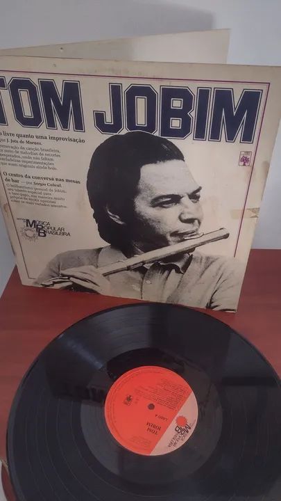 LP Tom Jobim