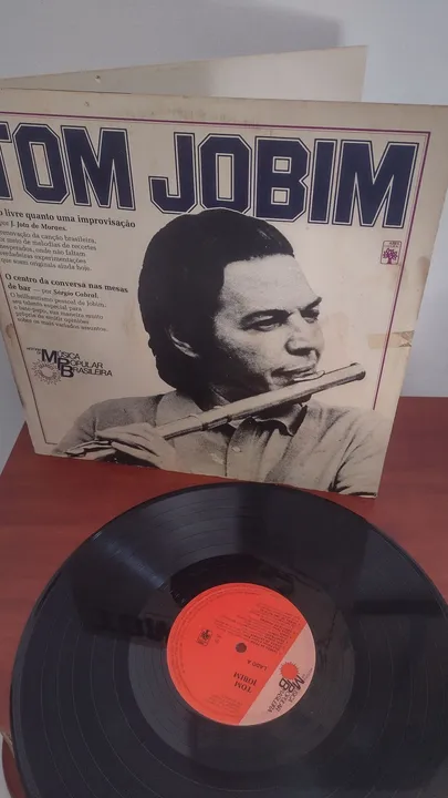 LP Tom Jobim