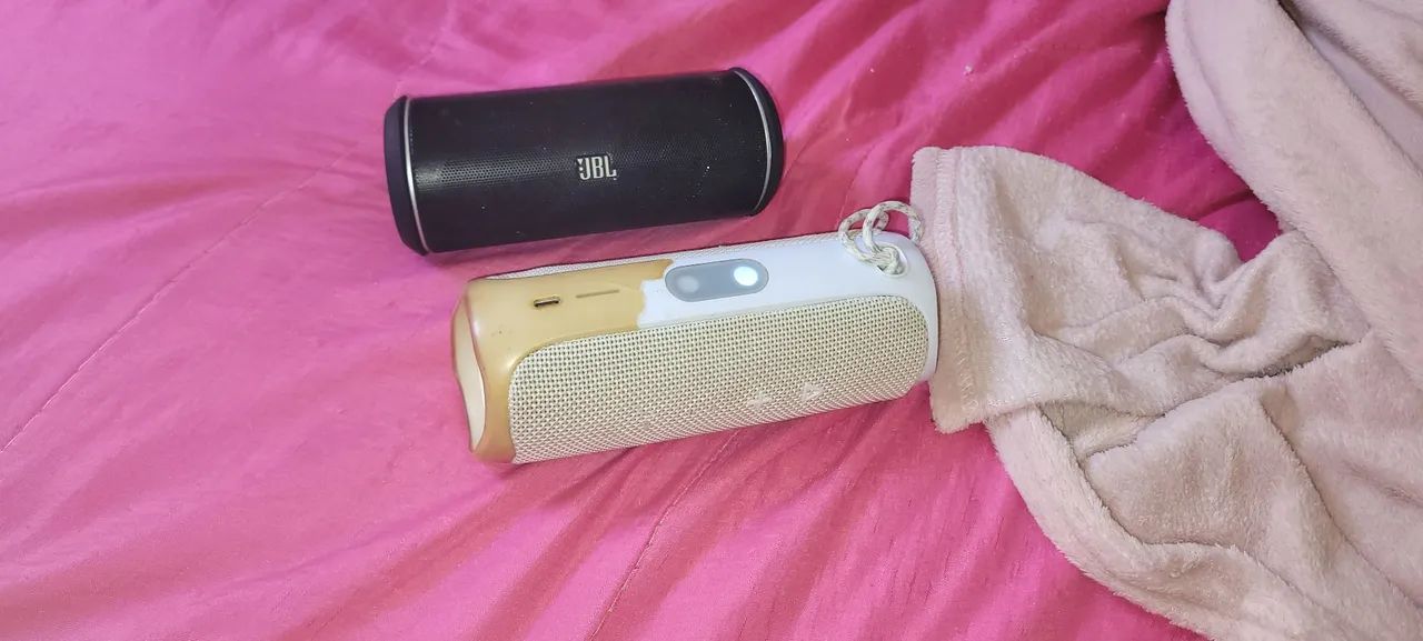 Caixa de Som JBL flip 5 e flip 2 Leia Anucio 