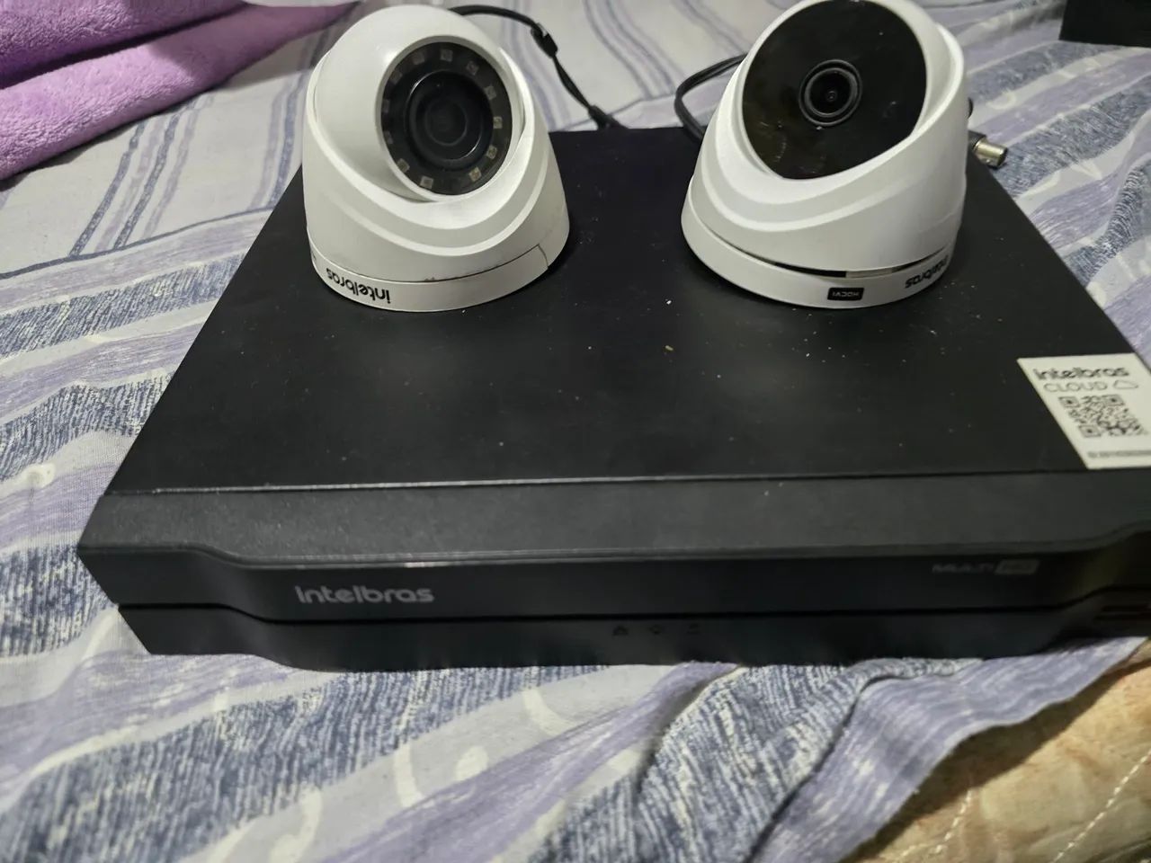 Kit DVR 8 Canais Intelbras + 2 Câmeras HD