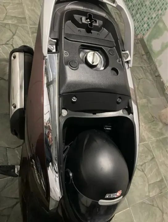 VENDO HONDA SH 300i IMPECÁVEL - RARIDADE MAIS COMPLETA DA CATEGORIA - Foto 4