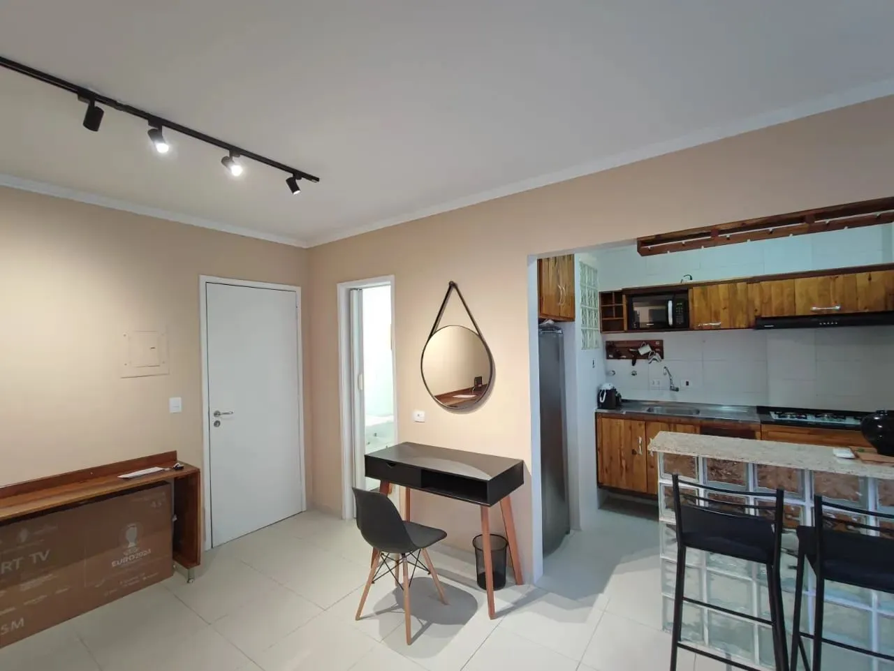 Studio Mobiliado - 1 Quarto e 1 vaga para alugar, 34m² - Moema