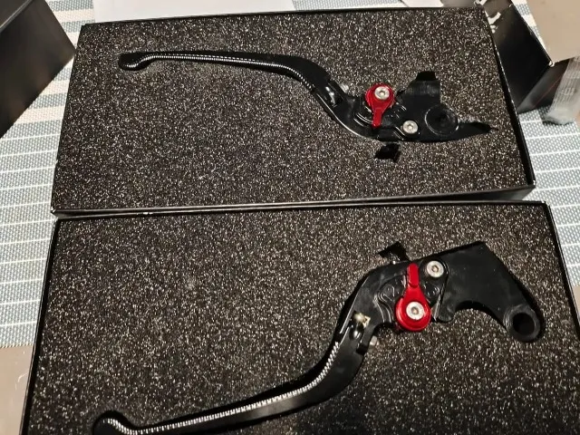 Manetes, defletor e para-lama YAMAHA MT-09