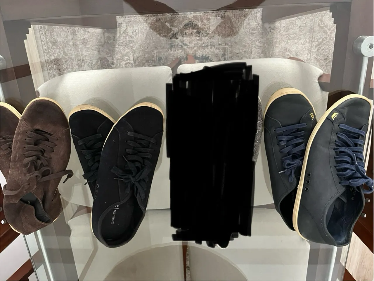 3 PARES Sapatenis osklen N?40