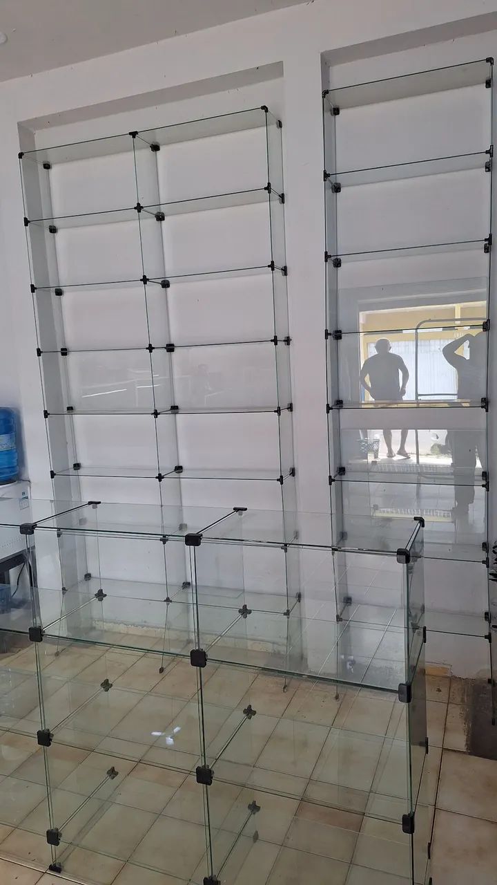 Estante de Vidro Elegante e Moderna - Foto 4