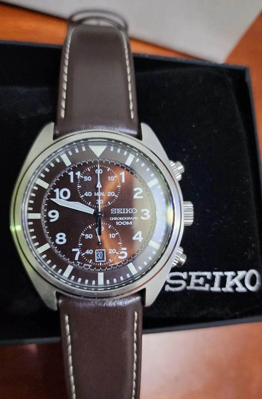 Relógio Seiko cronógrafo pulseira de couro 