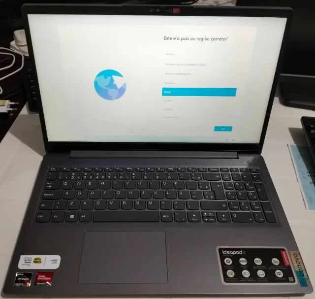 Notebook Lenovo Ultrafino Ideapad 3 Amd Ryzen 5 8gb 256gb Ssd W11 15.6" Cinza