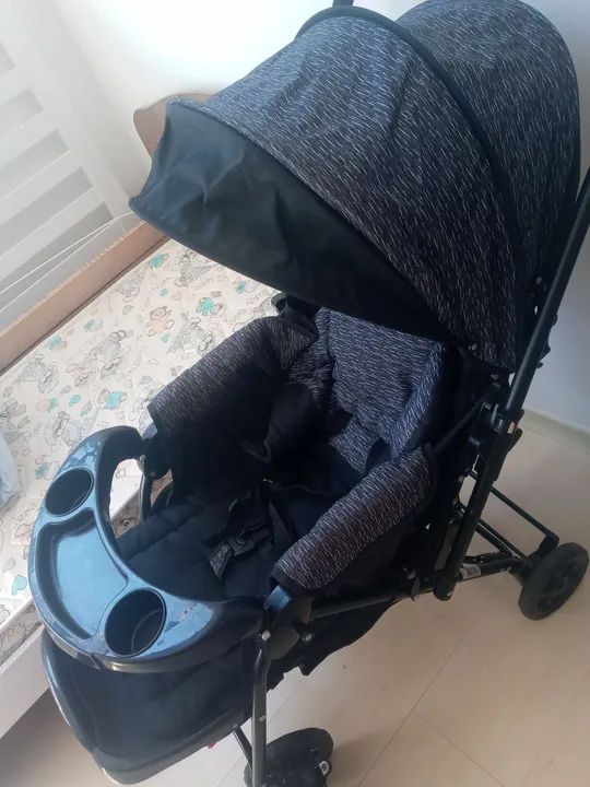 Carrinho de Bebê, berço... LEIA DESCRIÇÃO