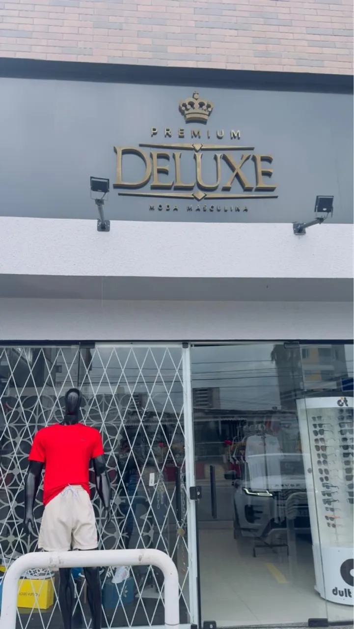 VENDO LOJA DE ROUPA MASCULINA PONTO A MAIS DE 4 ANOS