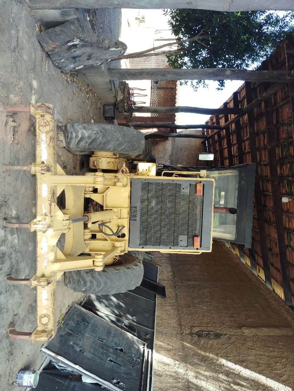 Motoniveladora Caterpillar 120H - Potente e confiável - Foto 6