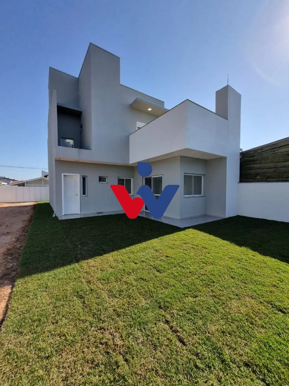 Sobrado com 3 dormitórios à venda, 227 m por R 1.200.000,00 - Recanto do Farol - Itapoá SC
